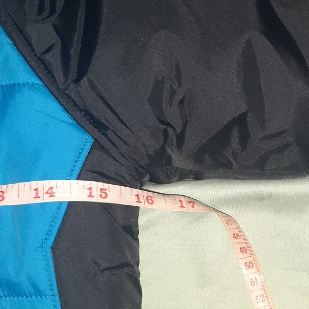 Under Armour Black and Blue Quilted Jacket Boys Size 7 - Picture 5 of 13